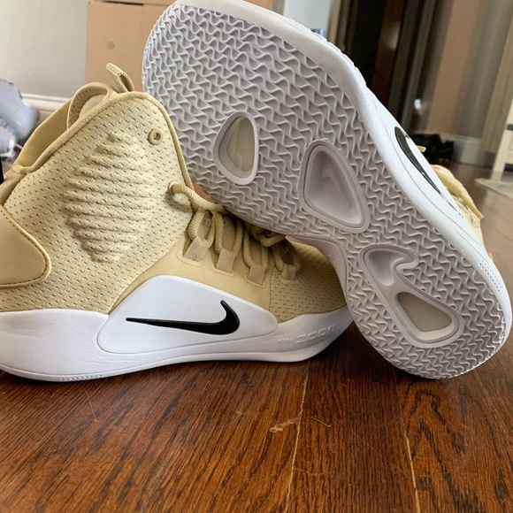 NEW Nike Hyperdunk X TB Team Tan Basketball Shoes - Picture 8 of 8